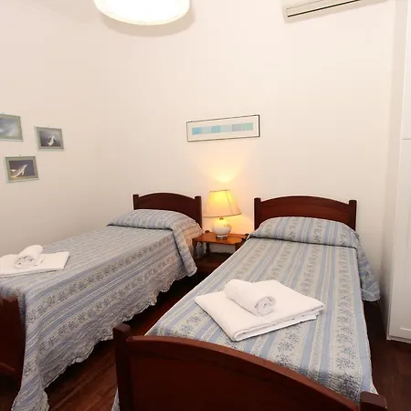Pacinotti Flats-2